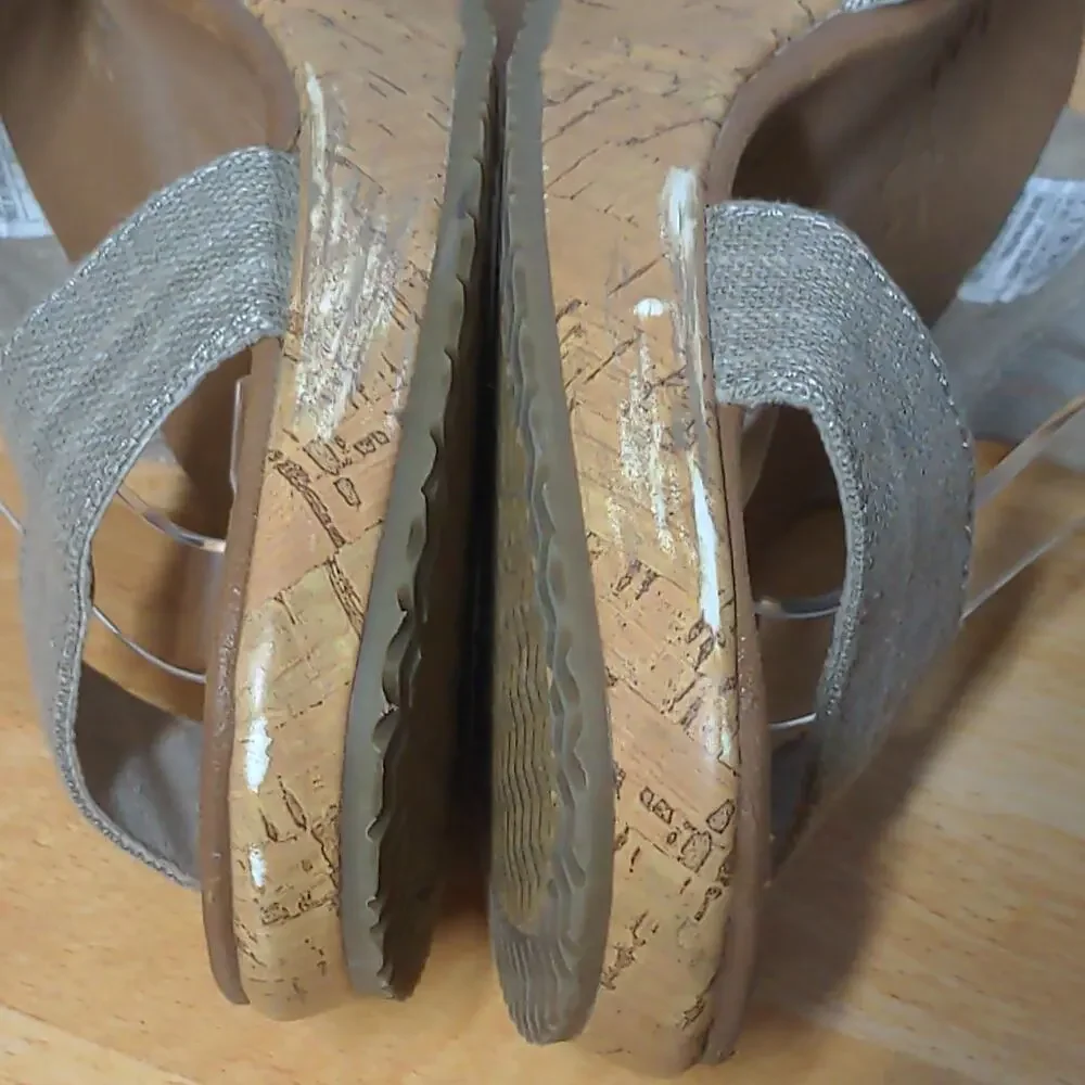 Skechers Taupe Beverlee Smitten Kitten Mid Heel Sandals Wedges 38527 - Size 8